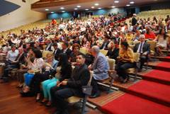 Las autoridades de la FHE presidieron el acto de entrega de certificados