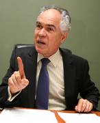 Prof. Amalio Belmonte, Secretario de la UCV