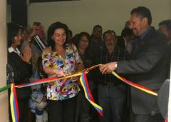 Autoridades de la FHE durante la inauguración