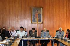 Ministro de Educación Universitaria, Jehyson Guizmán, junto a las autoridades universitarias