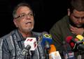El Presidente de la APUCV, Víctor Márquez, durante rueda de prensa en sede del Instituto de Previsión del Profesorado ucevista