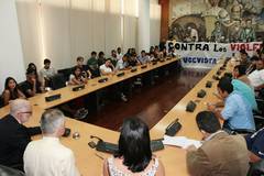 Autoridades y estudiantes tratan tema de la violencia