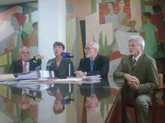 Rectora ratifica destitución de directivos de Seguridad y Ex Directivos de Seguridad exigían presencia de Rectora García Arocha a las afueras del edificio rectoral