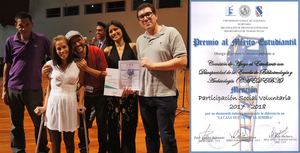 Foto derecha, David Arguinzones, Xiomara Justo, Daniel Villanueva,  Keilyn Zolosa y Jesús Loyo muestran el certificado del Premio al Mérito, mención Participación Social Voluntaria
