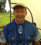 Profesor de futbol de campo, Luis Fernández (Luchy)