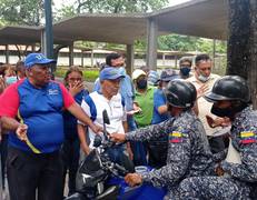 Efectivos de seguridad del estado ingresan al campus UCV